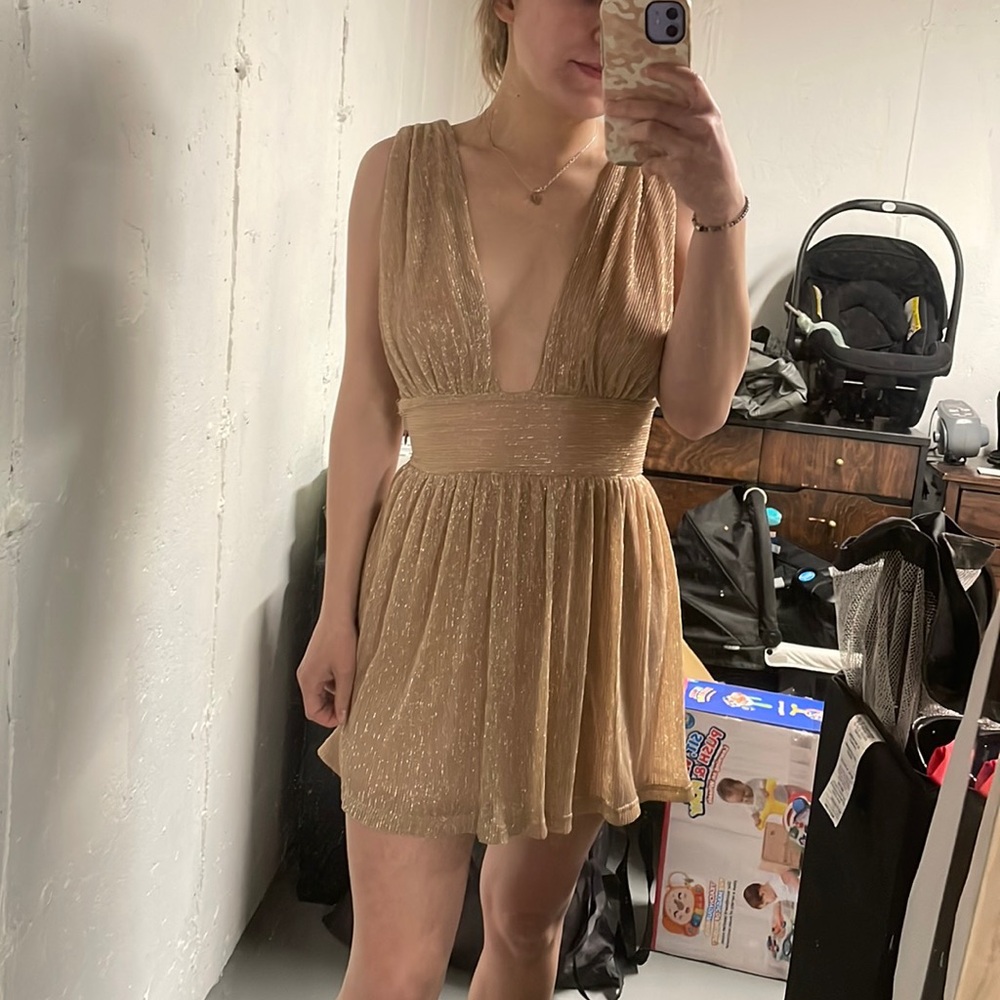 Women’s light pink/nude sparkle super down dress in xs